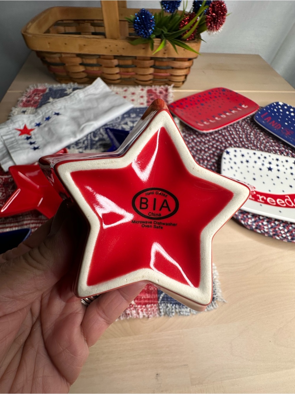 4th of July Picnic Basket - Picture 11 of 16